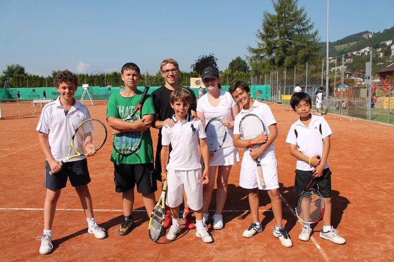 Village Camps International Summer Camp Leysin, Switzerland 2025-08-09 https://www.villagecamps.com/journals_admin/images/686-4-tennis (84).jpg